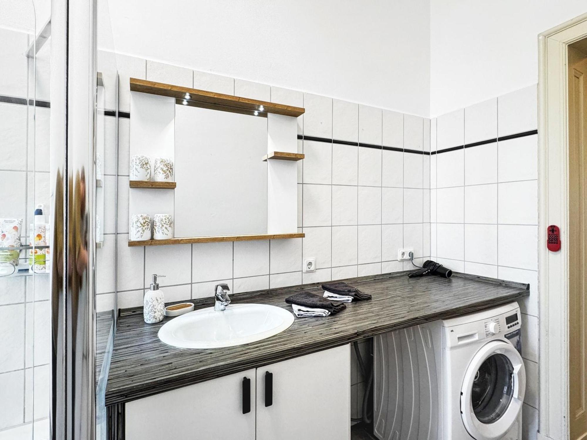 Ferienwohnung Villa Nieske - Jugendstil Denkmal, Free Wlan & Parken, Self Check-In, Smart-Tv Herzberg  Dış mekan fotoğraf