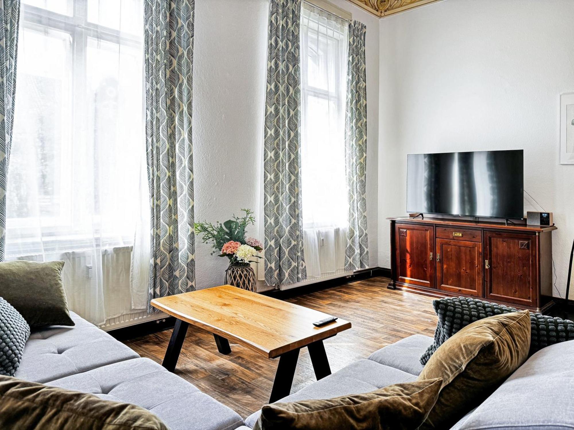 Ferienwohnung Villa Nieske - Jugendstil Denkmal, Free Wlan & Parken, Self Check-In, Smart-Tv Herzberg  Dış mekan fotoğraf