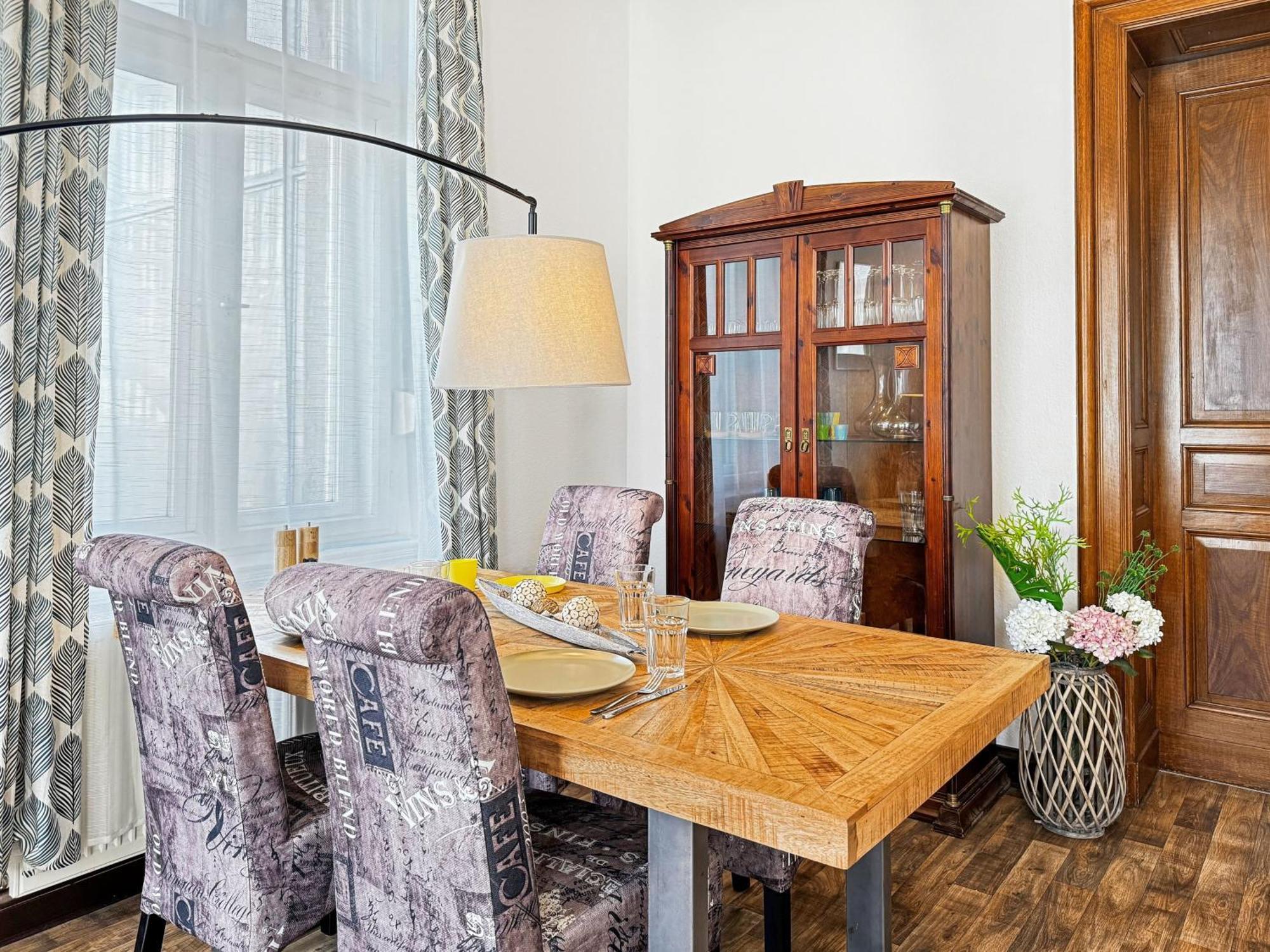 Ferienwohnung Villa Nieske - Jugendstil Denkmal, Free Wlan & Parken, Self Check-In, Smart-Tv Herzberg  Dış mekan fotoğraf